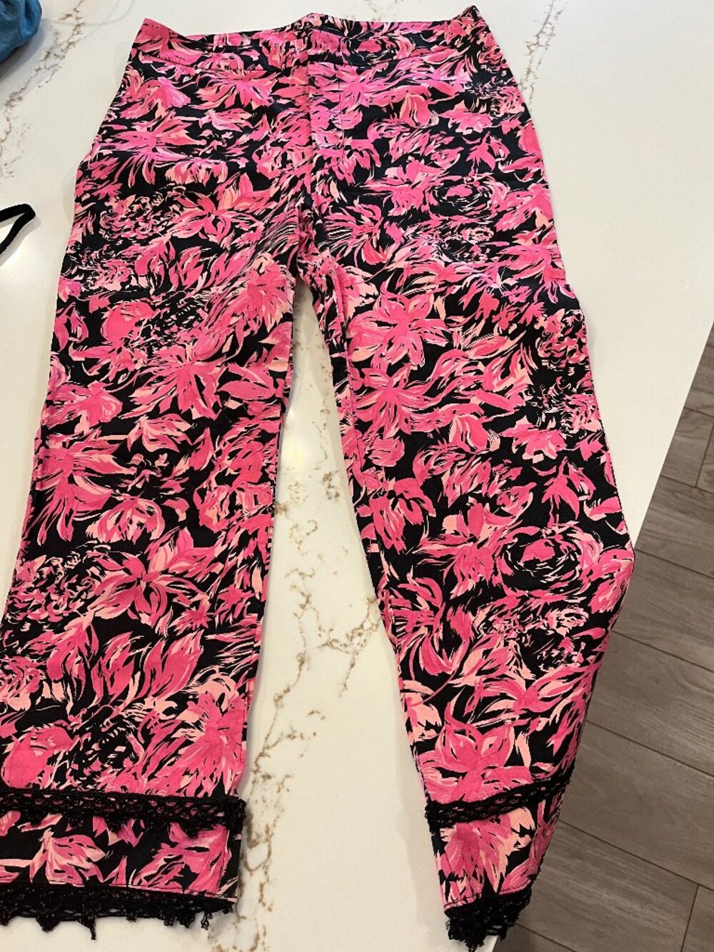 Vintage Betsey Johnson stretchy cropped pants, Size Large